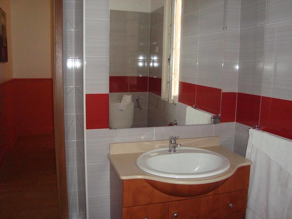 Hospedaria 5 Bicas Aveiro Exterior foto